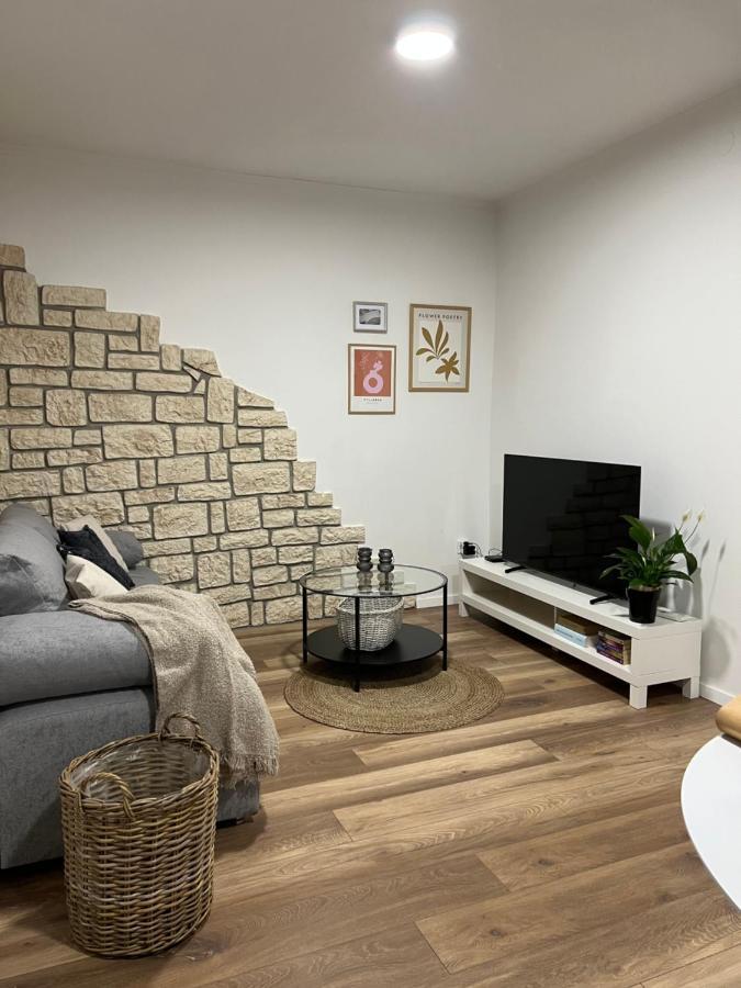 Cinderella Apartment With Free Parking Pula Exterior foto